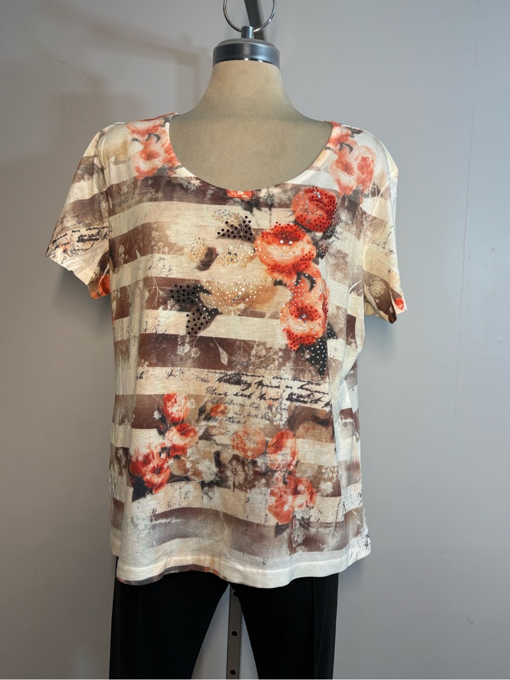 Striped Floral Short Sleeve Tee in Cream, Brown and Coral